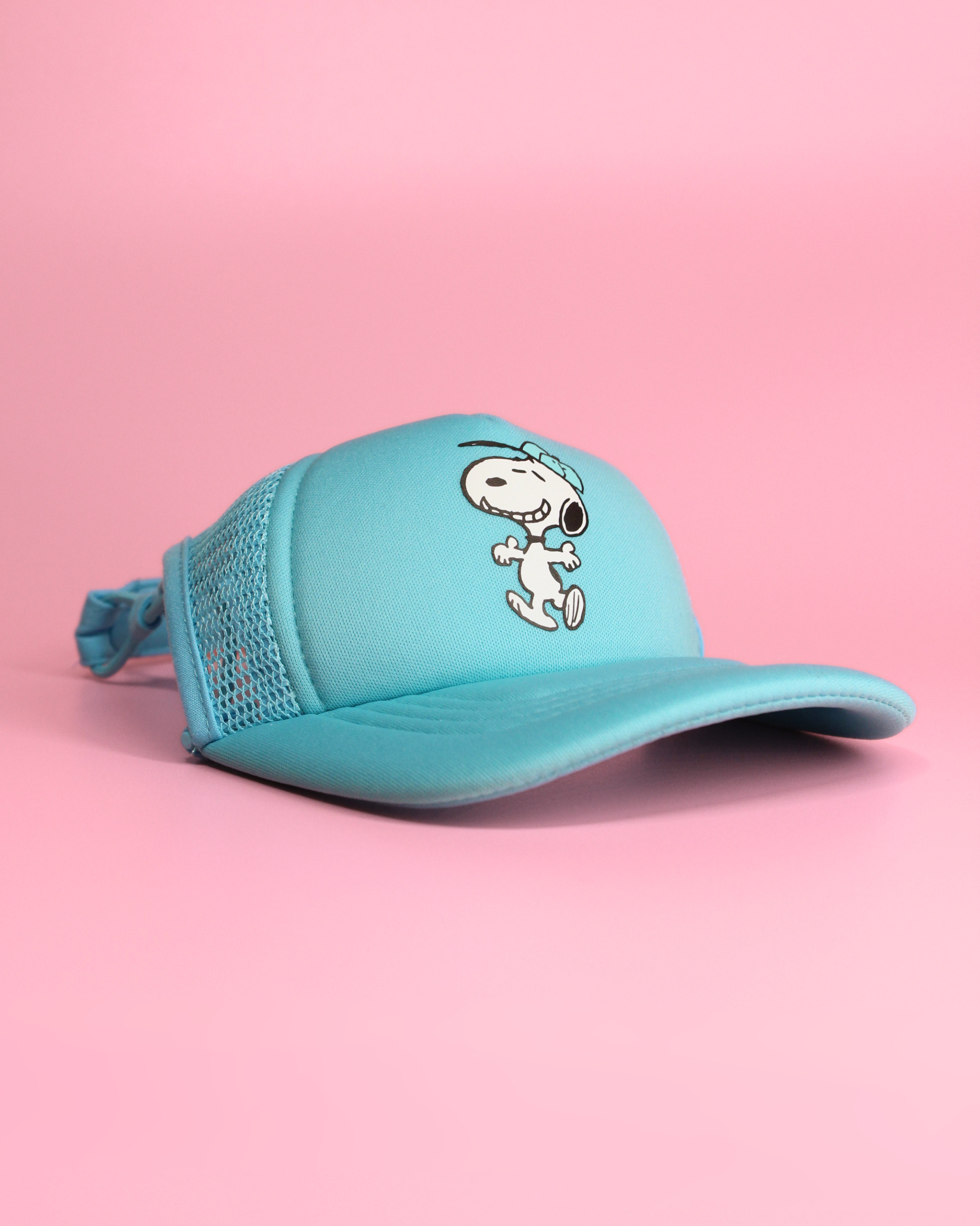 snoopy dancing with hat